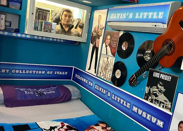 Elvis Attic Airport & City